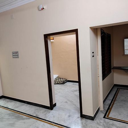 Guru Krupa Home Stay Tiruvannāmalai Dış mekan fotoğraf