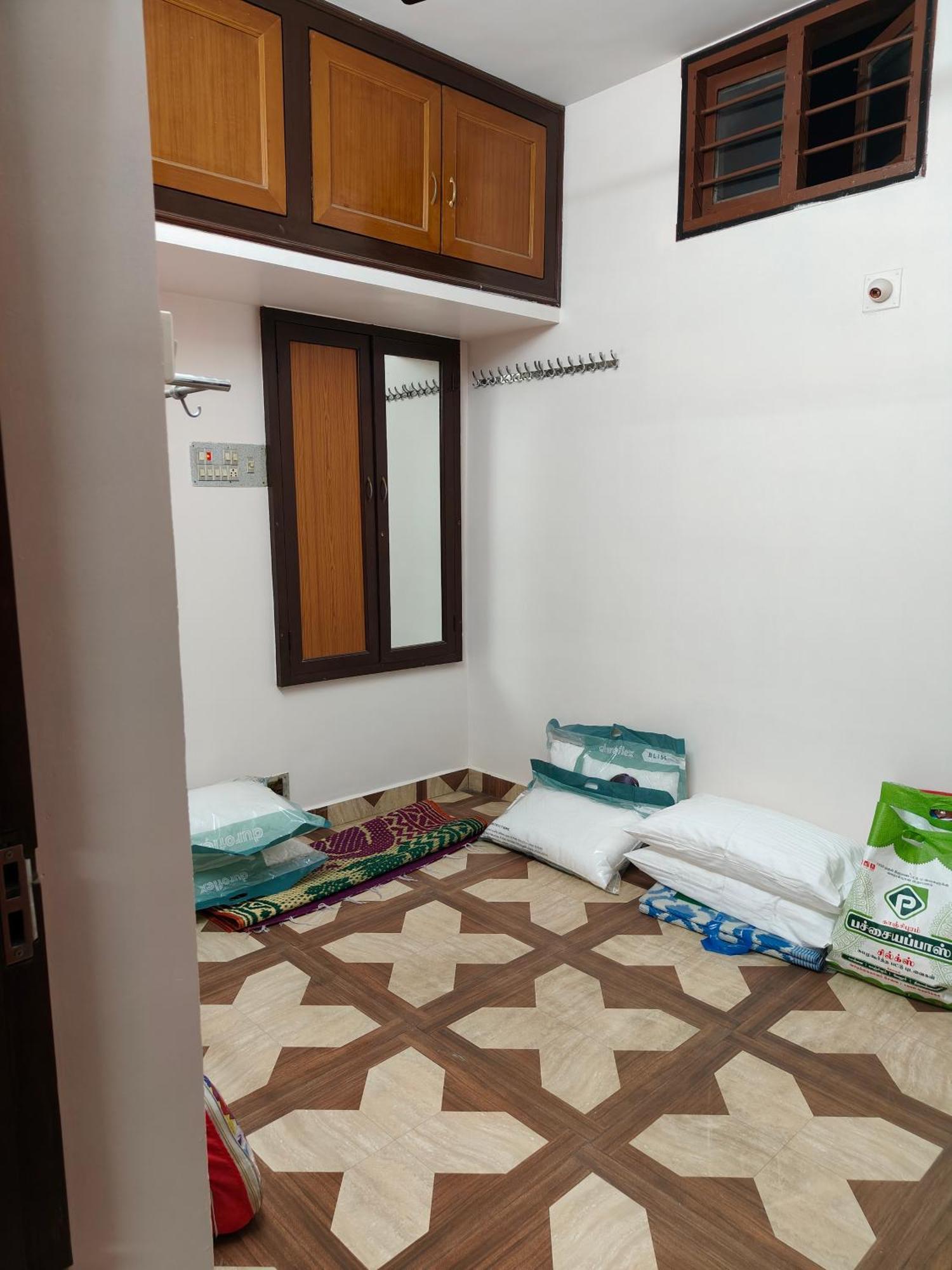 Guru Krupa Home Stay Tiruvannāmalai Dış mekan fotoğraf